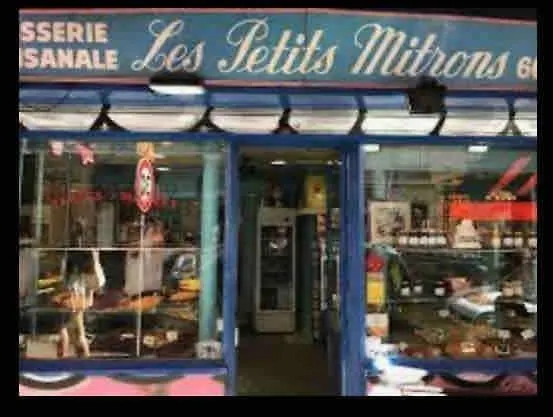Large Boheme Creative Flat Below Montmartre 巴黎 公寓