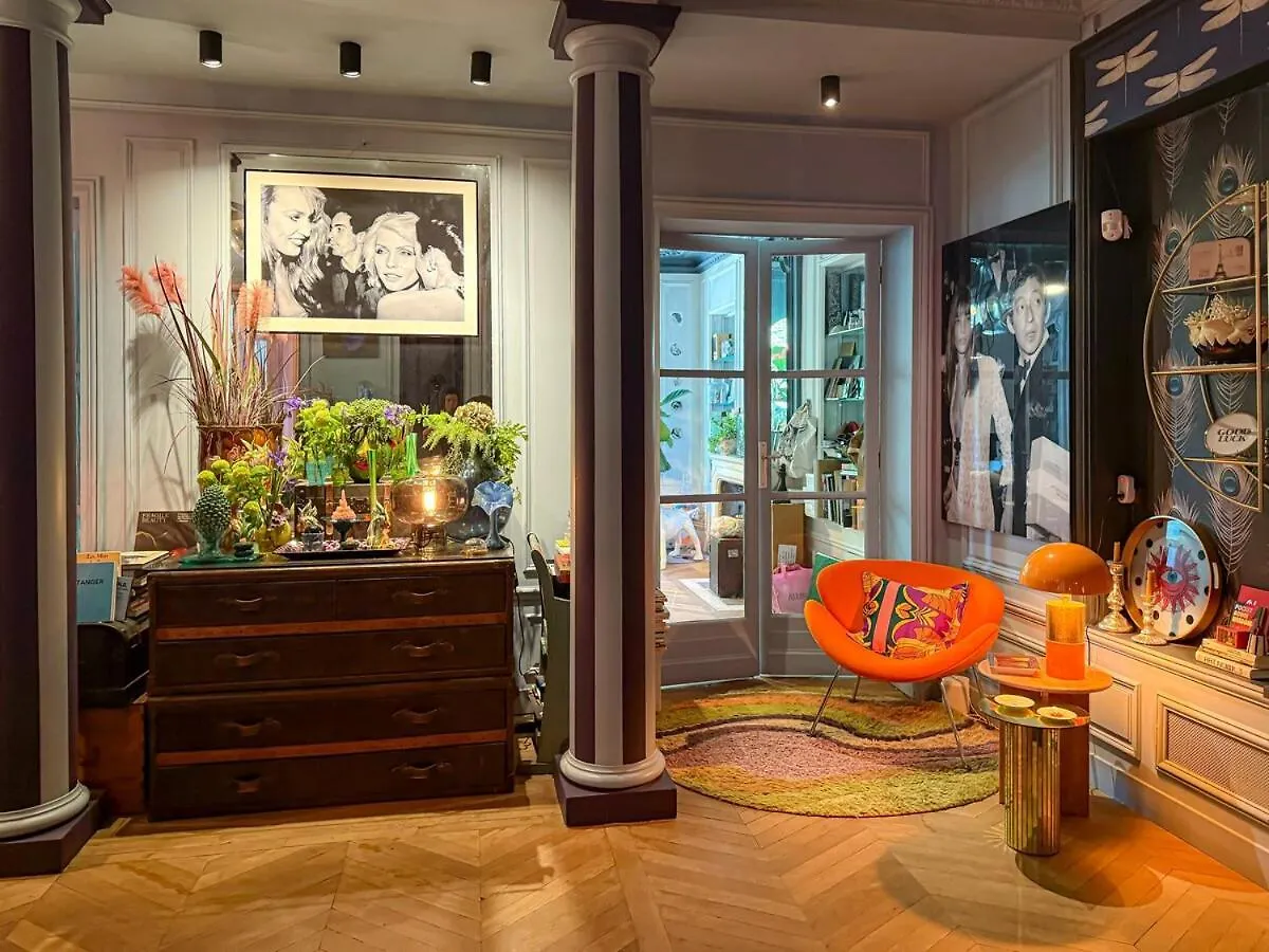 Apartment Large Boheme Creative Flat Below Montmartre Paris