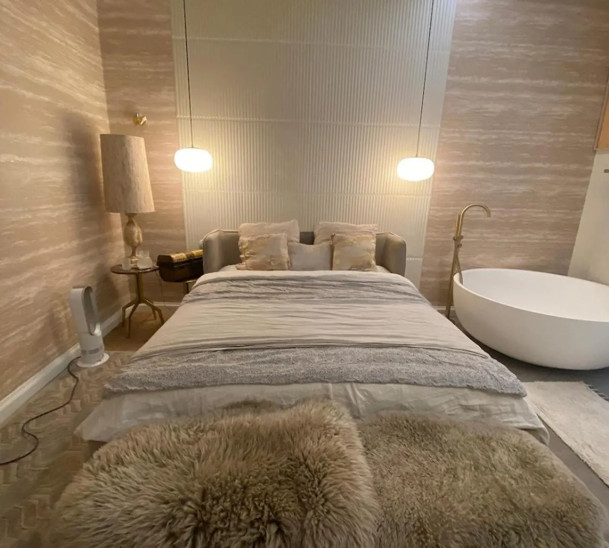 Large Boheme Creative Flat Below Montmartre Paris Frankrig
